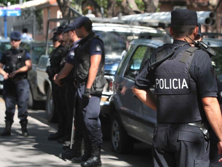 Policia