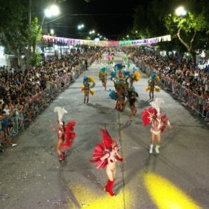 El carnaval de GENERAL ALVEAR: Un espectáculo inolvidable de cultura, brillo y alegría 29205d97-1e5f-4578-8f4f-50eb4ea172a5