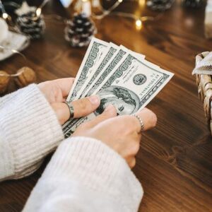 Rituales para atraer dinero, según tu signo 30362214624-1080pnbcstations