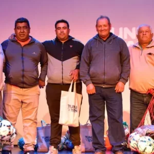 La Municipalidad de TUNUYÁN reafirma su compromiso con el desarrollo del deporte local: $12 millones en subsidios y material deportivo para 15 clubes 481957173_965755962400819_6899259859173532364_n-1140×570