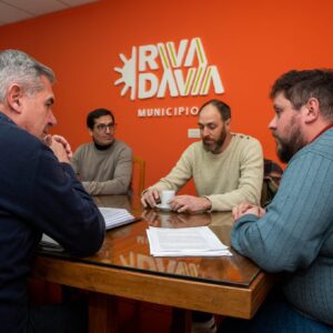 Firma de convenio entre Insutec y la  Municipalidad de RIVADAVIA 514278838_1244027537764104_1066240016548714800_n