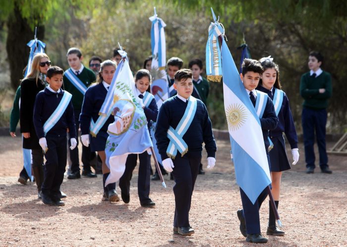 ¿Cómo se elegirán los abanderados y escoltas de la primaria? Abanderados