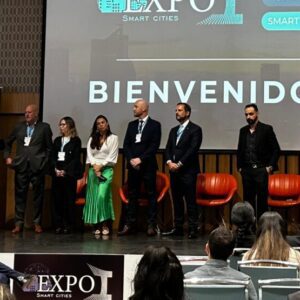 Allasino único intendente de Mendoza en la Expo Smart Cities de Colombia Allasino-en-la-Expo-de-Bogota-980×555