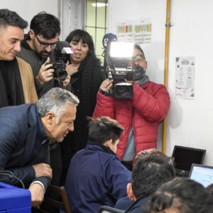 Más tecnología para la Escuela Provincia de Córdoba, de Nueva Ciudad en GUAYMALLÉN Carrito-tecnologico-1