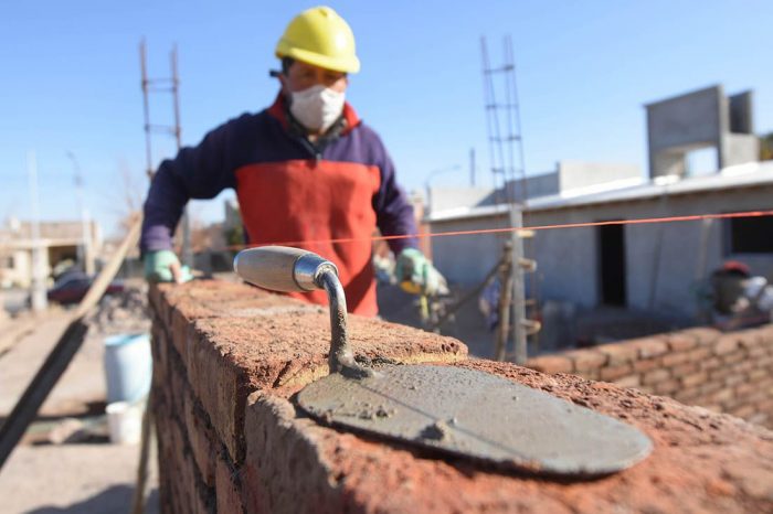 Construccion-1-700×466