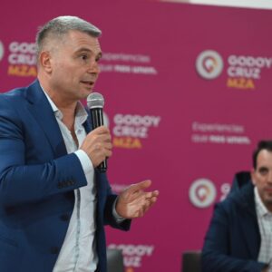 Costarelli firmó un convenio clave para invertir en educación en GODOY CRUZ Costarelli-convenio-DGE-2