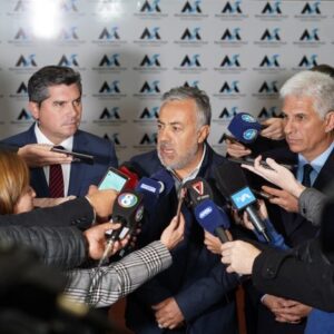 Los gobernadores de Cuyo refuerzan el trabajo en conjunto en materia de seguridad DSC07977-700×468