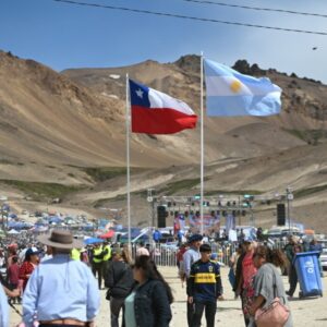 Hermandad que trasciende fronteras: miles de personas celebraron el 62° Encuentro Argentino – Chileno en el Paso Pehuenche DSC_7196-Large-1024x681