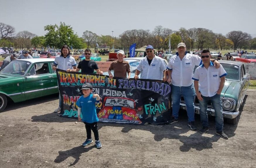 "No me mires diferente": la gran campaña de Luján Francisco-Olguin-un-guerrero-de-Lujan-que-padece-la-enfermedad-1024×675