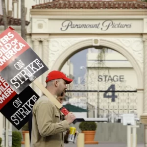 Fuerte huelga de guionistas en Hollywood IDYW5C7MMJV4AHDT7NEBTLOQYM