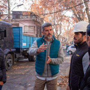 Ulpiano Suarez presenció las tareas de poda en el centro de la CIUDAD DE MENDOZA IMG_3754-1-1536x1024