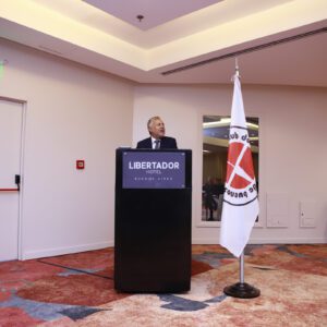 CORNEJO en el Club del Petróleo: “La alta institucionalidad de Mendoza es la base para atraer inversiones y recuperar la producción petrolera” MG_6119