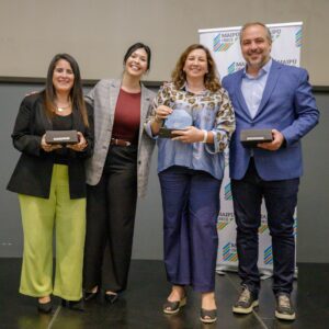 MAIPÚ reconoció a emprendedoras y empresarias del departamento Maipú encuentro de mujeres 2