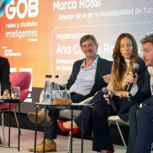 Panel-de-IA-en-municipios-con-la-presencia-del-Matias-Meric-Jefe-de-Gabinete-de-Lujan-1080x675