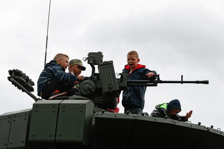 QDEJ26OLOFHSYW67LGS266EDJM