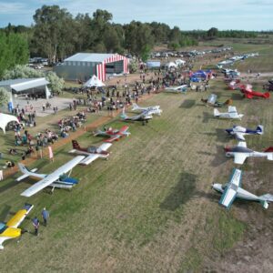 GENERAL ALVEAR reunió a más de 10 mil personas en el aero show este fin de semana WhatsApp Image 2024-10-14 at 1.20.48 PM