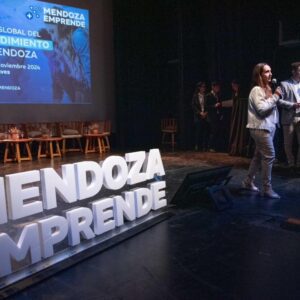 Comienza la Semana Global del Emprendimiento en Mendoza WhatsApp-Image-2025-11-05-at-11.07.10-1-1080×721