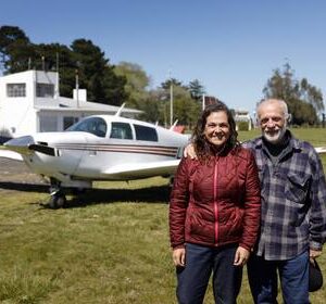Una pareja a todo terreno betina-raimondi-de-59-anos-y-claudio-robetto-de-DPROTQYUZVB23NF4734ASNZLGU