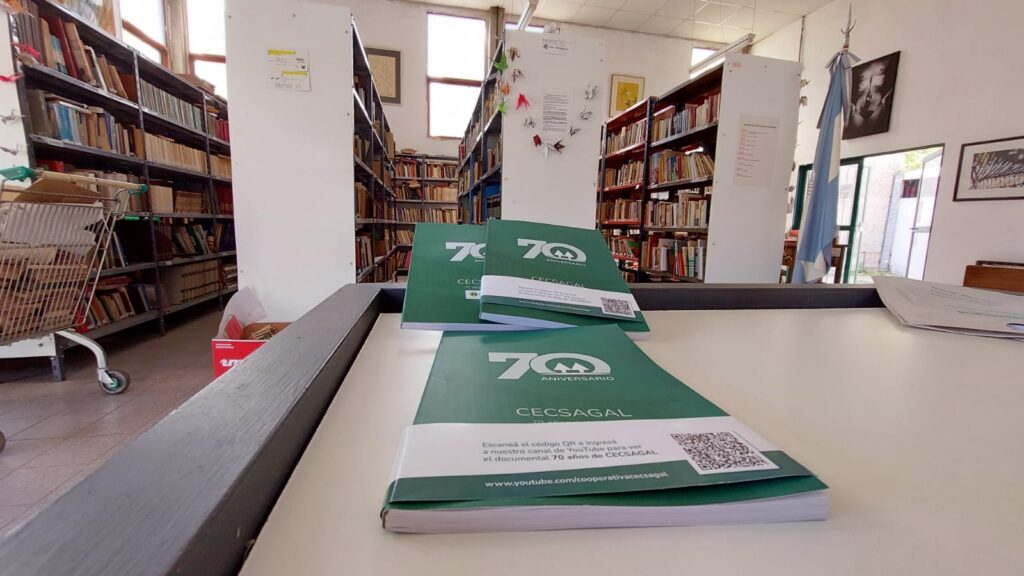 cecsagali_libro_biblioteca_sarmiento_01