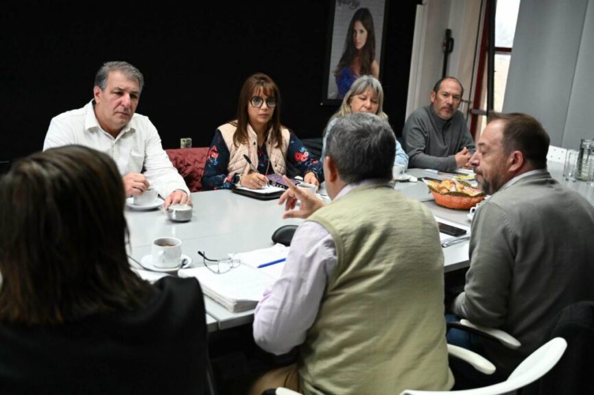 Reunión del intendente de Malargüe con integrantes de la Cámara de Comercio