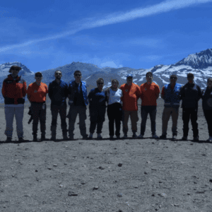 La Municipalidad de Malargüe acompañó al equipo de investigación del OAVV- SEGEMAR, que realiza trabajos de campo en el Complejo Volcánico Planchón Peteroa image-edited