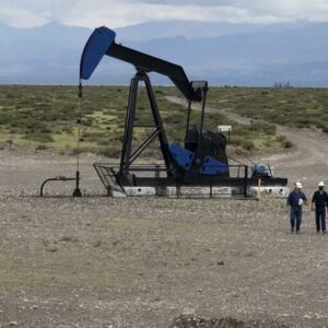 petroleo-5-e1660142440803-1024×512-8qiNHz